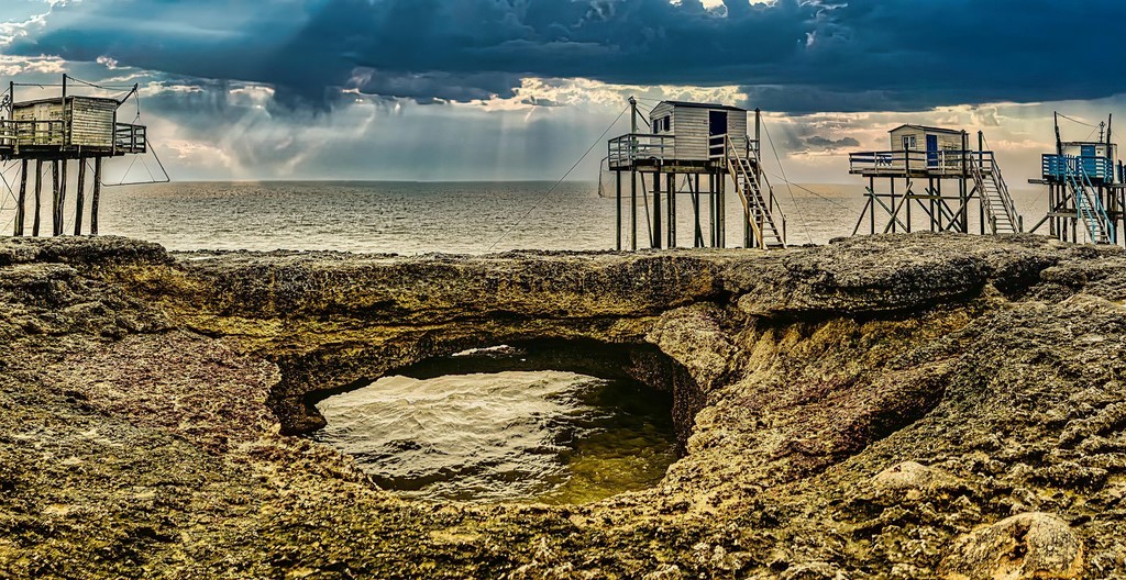 la falaise trouée !